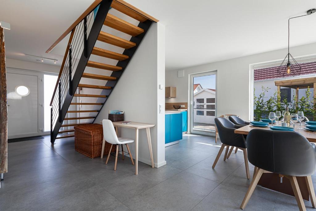 Ferienhaus Ruegen-Relax Трент Экстерьер фото